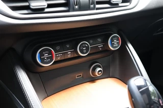 Alfa Romeo Stelvio Alfa Romeo Stelvio 2.0 T Q4 280PK FIRST EDITION/PANO/STOEL.STUUR.VERW/KEYLESS - afbeelding nr 29