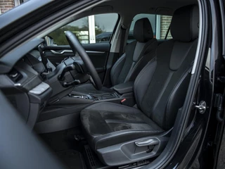 Škoda Octavia Škoda Octavia Combi 1.5 TSI MHEV Business Edition Plus | Matrix LED | Lounge Interieur | Chrome pakket | Stoel-, Stuur- & voorruitverwarming | Navi 13inch | Wireless App-connect | El. achterklep m.sensor | ACC | Winterpakket - afbeelding nr 4