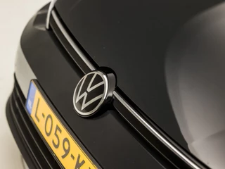 Volkswagen Golf (APPLE CARPLAY, GROOT NAVI, ADAPTIVE CRUISE, TREKHAAK ELEKTRISCH, KEYLESS START, SPORTSTOELEN, DAB+, LED KOPLAMPEN, NIEUWE APK, NIEUWSTAAT) - afbeelding nr 35