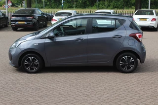 Hyundai i10 Hyundai i10 1.0i Go! 2017 / Navigatie / Apple CarPlay / Bluetooth / Lichtmetalen Velgen / Cruise control / Climate Control - afbeelding nr 7
