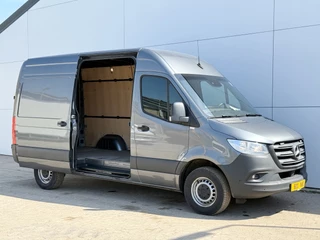 Mercedes-Benz Sprinter Automaat L2H2 Airco Cruise Control Lane Assist Camera Carplay Dodehoek waarschuwing Parkeersensoren voor achter - afbeelding nr 5