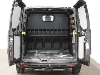 Ford Transit Custom Ford Transit Custom 300 2.0 TDCI L2H1 Limited Dubbele cabine Navigatie Airco 2x Schuifdeuren Trekhaak Parkeersenoren Carplay Trekhaak - afbeelding nr 3