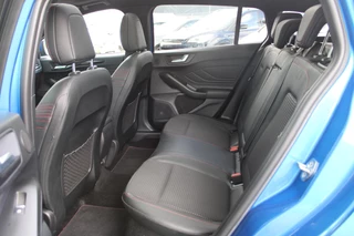 Ford Focus Ford Focus 2.0 EcoBlue 150pk ST-Line X Wagon | Panoramadak | Adaptive LED | Adaptive cruise control | 18 inch met rode remklauwen | Adaptive LED | Half lederen bekleding | Winter Pack | Camera - afbeelding nr 32
