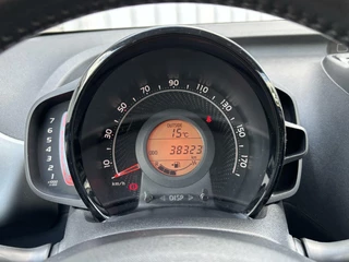 Toyota Aygo Toyota Aygo 1.0 VVT-i x-joy | 15'' velgen | Camera | Carplay - afbeelding nr 26