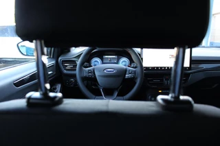 Ford Focus Ford Focus Wagon 1.0 EcoBoost Hybrid ST Line X 125pk | Winterpack | Driver Assistance pack | 18 inch Licht metaal | Incl 2.500,- Ford Voordeel - afbeelding nr 16
