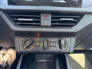 Škoda Scala Airco/Lichtmetalen velgen/Cruise control - afbeelding nr 24