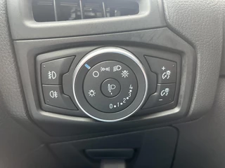 Ford Focus Ford Focus 1.5 Ecoboost Titanium 150pk Automaat | Trekhaak | Navigatie | Voorruit verwarming | 17 inch velg | Climate control - afbeelding nr 28