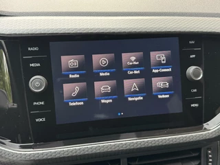 Volkswagen T-Cross Volkswagen T-Cross 1.0 TSI R-line Automaat | LED | Trekhaak |  Getint glas | Climate control | Cruise control adaptief | Lane assist | Dode hoek detectie | DAB | Navigatiesysteem | Inklapbare spiegels | Parkeersensoren voor en achter - afbeelding nr 27