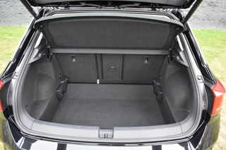Volkswagen T-Roc Volkswagen T-Roc 1.5 TSI Style Business Trekhaak Navi Carplay stoel/stuur verwarming el-achterklep - afbeelding nr 42