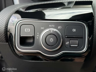 Mercedes-Benz CLA Mercedes CLA-klasse 200 AMG Panodak Wide Screen Navi Carplay Sfeer Camera 19 inch - afbeelding nr 32