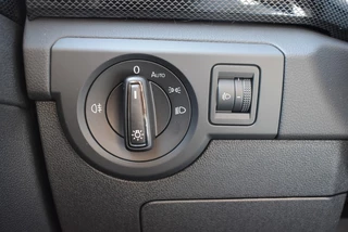 Volkswagen T-Cross Volkswagen T-Cross 1.0 TSI LIFE / ACHTERUITRIJCAMERA / ADAP. CRUISE CONTROL / LANE ASSIST - afbeelding nr 13