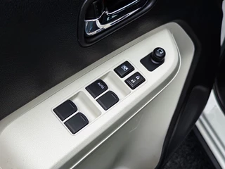 Suzuki Ignis Suzuki Ignis 1.2 Stijl AUTOMAAT | Navi | Camera | Stoelverwarming - afbeelding nr 20