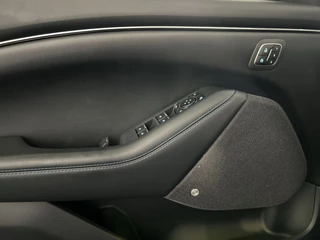 Ford Mustang Mach-E Ford Mustang Mach-E Extended First Edition AWD 98 kWh | 360 Camera | Bang & Olufsen | Elektrisch verstelbaar en verwarmbare stoelen | Soh (batterijcheck) 95 % - afbeelding nr 6