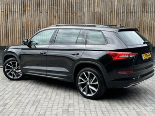 Škoda Kodiaq Skoda Kodiaq 1.5 TSI Sportline Automaat | Trekhaak uitklapbaar | Navigatiesysteem | Stoelverwarming | Stuurverwarming | Getint glas | Cruise control | 20 inch lichtmetalen velgen | Achteruitrijcamera | Parkeersensoren voor en achter - afbeelding nr 41