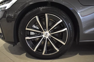 Volvo V60 Volvo V60 T6 350pk AWD Plus Dark | S/K Dak | Harman Kardon | Trekhaak - afbeelding nr 11