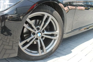 BMW 3 Serie BMW 3-serie Touring 318i Corporate Lease High Executive H/K - afbeelding nr 31