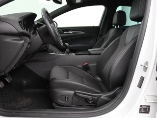 Opel Insignia Opel Insignia 1.5 CDTI Business Elegance |  Stoel & stuurverwarming | Trekhaak | Camera | Matrix LED | Carplay | Keyless | Navigatie - afbeelding nr 4