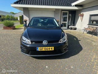 Volkswagen Golf Volkswagen Golf 1.2 TSI Highline R-Line DSG 2015 Nieuwe APK! - afbeelding nr 2