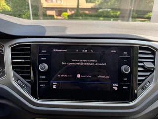 Volkswagen T-Roc Volkswagen T-Roc 1.0 TSI Style Airco/Lichtmetalen velgen/Navi/Apple Carplay - afbeelding nr 25