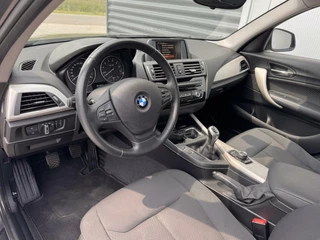 BMW 1 Serie BMW 1-serie 116i Sport Facelift mod| 130.000KM | Dealer OH - afbeelding nr 12