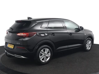 Opel Grandland X Opel Grandland X 1.2 Turbo Business Executive*NAVI*ECC*CRUISE*HAAK* - afbeelding nr 3