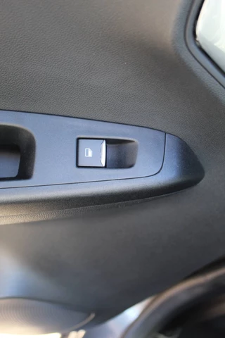 Ford Puma Climate control , Naviagtei , Cruise control , Bluetooth Stoel+Stuur en voorruitverwarming , LED Dagrijverlichting - afbeelding nr 29