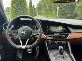 Alfa Romeo Giulia Alfa Romeo Giulia 2.0T Q4 Veloce, 19 inch, Performance!! - afbeelding nr 13