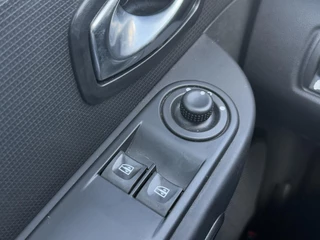 Renault Clio Renault Clio 0.9 TCe ECO Night&Day Navi,Airco,Cruise,Bluetooth,PDC,Elek ramen,Dealer onderhouden,Lm velgen,N.A.P,Nieuwe Apk bij Aflevering - afbeelding nr 23