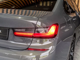 BMW 3 Serie BMW 3 Serie 330i 258PK Automaat High Executive M-Sport | HARMAN EN KARDON | AMBIENTE VERLICHTING | LEDER | CRUISE | - afbeelding nr 43