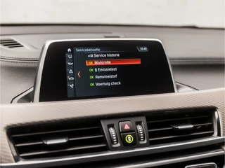 BMW X2 Automaat (NAVIGATIE, M PAKKET, CLIMATE, STOELVERWARMING, LEDEREN SPORTSTOELEN, CAMERA, GETINT GLAS, SFEERVERLICHTING, NIEUWSTAAT) - afbeelding nr 26