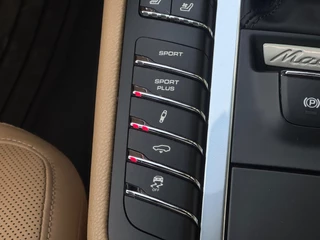Porsche Macan Porsche Macan 3.0 GTS Burmester ACC Pano Cognac L Chrono Vol geoptioneerd Onderhoudshistorie Distronic Flippers Stoelkoeling/verwa - afbeelding nr 26