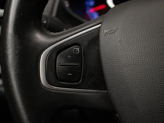 Renault Clio Renault Clio Estate 0.9 TCe Bose Sport (NAVI,LED,CLIMATE,SPORTSTOELEN,TREKHAAK,CRUISE,GETINT,18 INCH,PDC,NETTESTAAT) - afbeelding nr 11