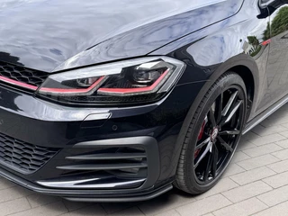 Volkswagen Golf Volkswagen Golf 2.0 TSI GTI Performance Pano Alcantara Virtual - afbeelding nr 37