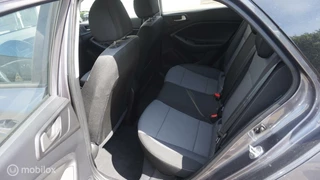 Hyundai i20 Hyundai i20 1.0 T-GDI Comfort Automaat Navi | Achteruitrijcamera | Climate Control | Cruise Controle - afbeelding nr 9