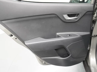 Kia Stonic - Navigatie - Camera - Climate control - Privacy glass - Keyless entry - Fabrieksgarantie tot 05-2029 - afbeelding nr 33