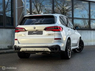 BMW X5 BMW X5 xDrive45e M-Sport | Pano | B&W Audio | Carbon |Headup - afbeelding nr 2