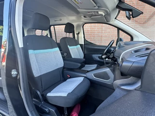 Citroën Berlingo Citroën Berlingo 1.2 PureTech Feel Praktisch, Zuinig & Helemaal Gezinsproof! - afbeelding nr 6