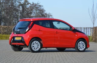 Toyota Aygo Toyota Aygo 1.0 VVT-i x-play automaat 1e eig. 13.982km trekhaak - afbeelding nr 44