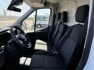 Ford E-Transit Ford E-Transit 350 L2H3 Trend 68 kWh Zuid | 184pk | Pro Power on board | Navigatie | Hoog Dak | Adaptieve Cruise | Digitale binnenspiegel | Keyless entry | Laadruimte bescherming | All season banden | Reservewiel | Perimetrisch alarm - afbeelding nr 10