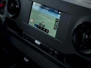 Mercedes-Benz Sprinter Mercedes-Benz Sprinter 316 2.2 CDI L2H2 7G-tronic | Distronic | LED | Gr.lichtass. | Standkachel | Lane Assist | Leer | Stoelverwarming | 17