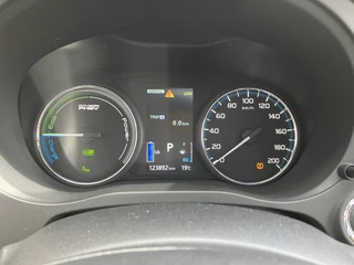 Mitsubishi Outlander Mitsubishi Outlander 2.0 PHEV Instyle+ 203 pk 4WD AUT. | 1e eigenaar | dealer onderhouden | navigatie | trekhaak | leder interieur - afbeelding nr 39