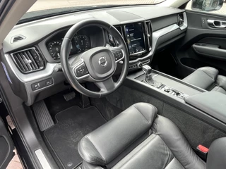 Volvo XC60 Volvo XC60 2.0 T5 Momentum Pro | ACC | Leder | Trekhaak | Pano | Intellisafe Pro Line | Navi | - afbeelding nr 4
