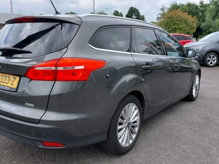 Ford Focus Ford Focus Wagon 1.0 EcoBoost 125pk Titanium | Origineel NL | Navi | Apple Carplay+Android Auto | Bi-Xenon | SONY Sound | Clima | Cruise | Keyless Entry | Pdc V+A+Assist+Camera | Privacy Glass | 17''lm - afbeelding nr 40