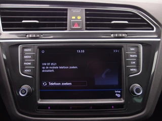 Volkswagen Tiguan AUTOMAAT / GR NAVI / CLIMA / PDC / BLUETOOTH / CRUISE / NL-AUTO - afbeelding nr 9