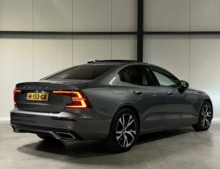 Volvo S60 Volvo S60 2.0 T8 AWD Twin Engine R-Design Pano Head-up NAP - afbeelding nr 9