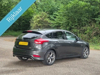 Ford Focus Ford Focus 1.0 ST-Line/1e Eig/Deal Ond/Camera/125PK/18''/Vol - afbeelding nr 2