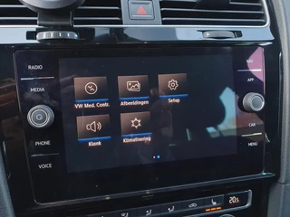 Volkswagen Golf Volkswagen Golf 1.5 TSI Highline Business R-Line - CARPLAY / ALCANTARA / FLIPPERS / P.SENSOREN V+A / STOELVERW. / DAB+ / FULL LED! - afbeelding nr 41