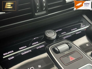 Porsche Cayenne Porsche Cayenne Coupé 4.0 Turbo S E-Hybrid | Techart | Sport Chrono | Carbon afwerking - afbeelding nr 39