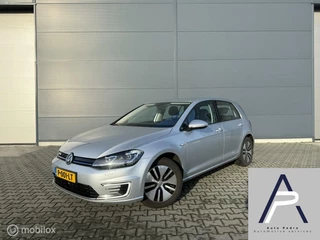 Volkswagen e-Golf - 353986463-0