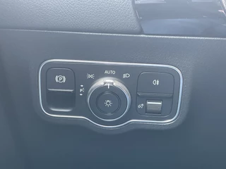 Mercedes-Benz GLA Mercedes-Benz GLA 250 e AMG-Line PHEV Carplay Cam Sfeerverl Led Voorklimatisering Uitstraling! - afbeelding nr 51